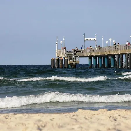 Modernes Haus Fuer Urlaub Mit Freunden בית נופש סגרד