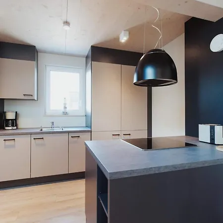 Modernes Haus Fuer Urlaub Mit Freunden *