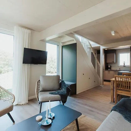 Modernes Haus Fuer Urlaub Mit Freunden Prázdninový dům *